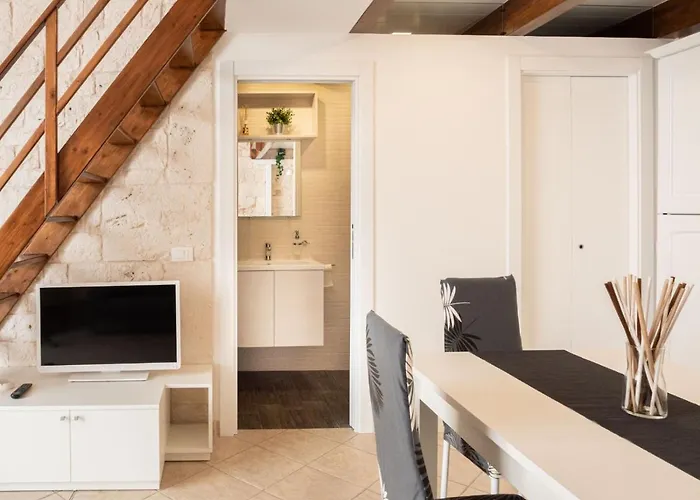 Nuvola Bianca Castellana Grotte